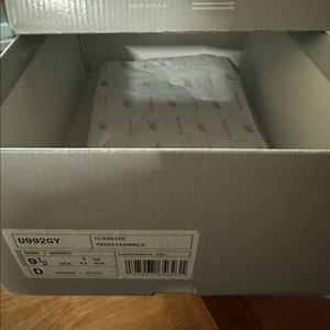 빈박스 뉴발란스 made 992 신발박스 이미지