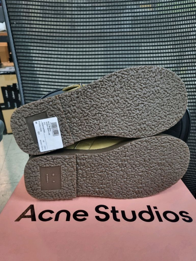 아크네스튜디오 버클로퍼 40사이즈 새상품 이미지