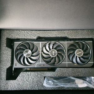 RTX 5070 Ti 고수율 그래픽카드 이미지