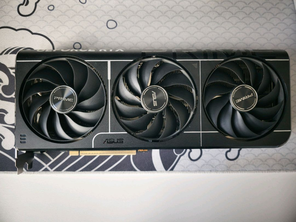 RTX 5070 Ti 고수율 그래픽카드 이미지