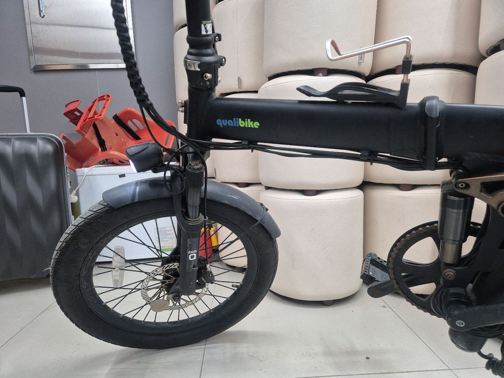 퀄리 qmax 풀샥 36v 350w 14.4ah 전기자전거 이미지