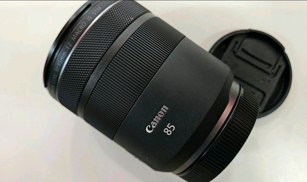 신품급> 캐논 RF 85mm F2 MACRO IS STM 마크로 접사렌즈 이미지