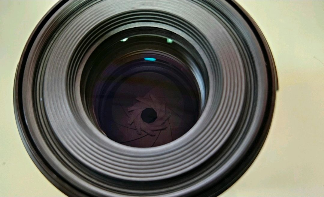 신품급> 캐논 RF 85mm F2 MACRO IS STM 마크로 접사렌즈 이미지