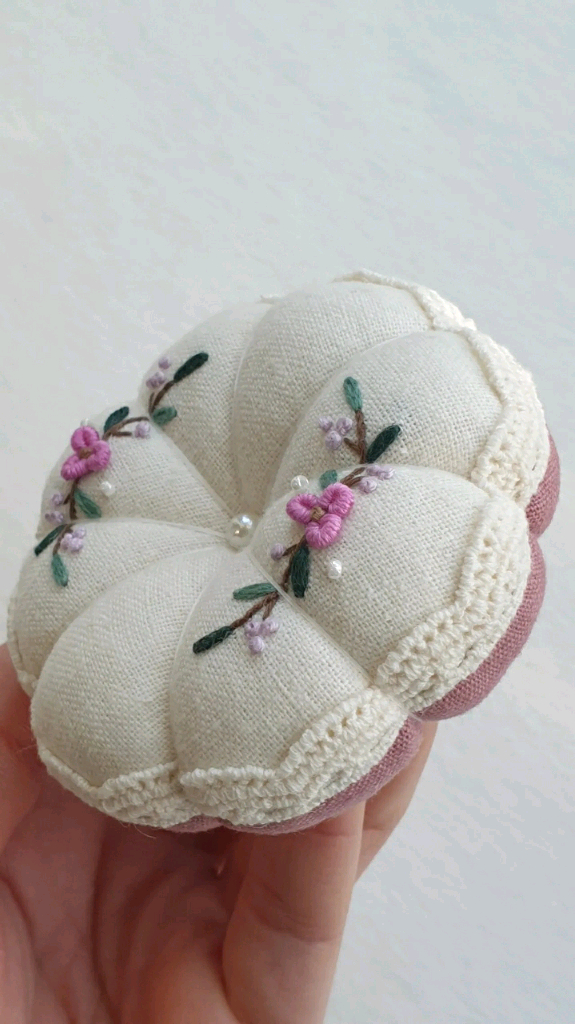 프랑스자수 호박핀쿠션_개당 이미지