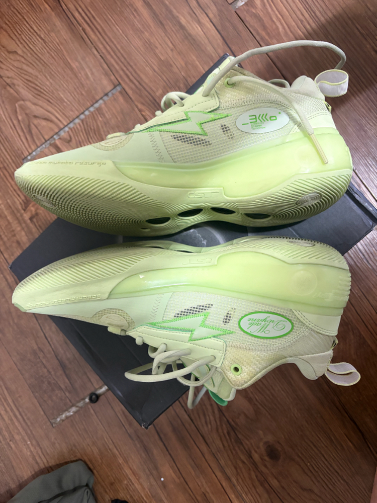 리닝 농구화 wow10 us9.5 (275) 이미지