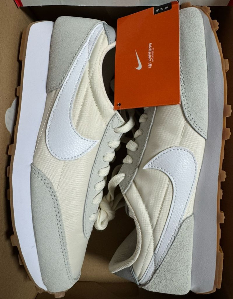 [240 250] 나이키 우먼스 데이브레이크 서밋화이트 운동화 이미지