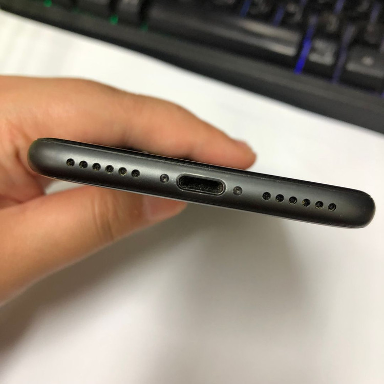 아이폰8 128GB 스그 중고폰 배터리100% (카메라무음) 인스타 사진폰 204063 이미지