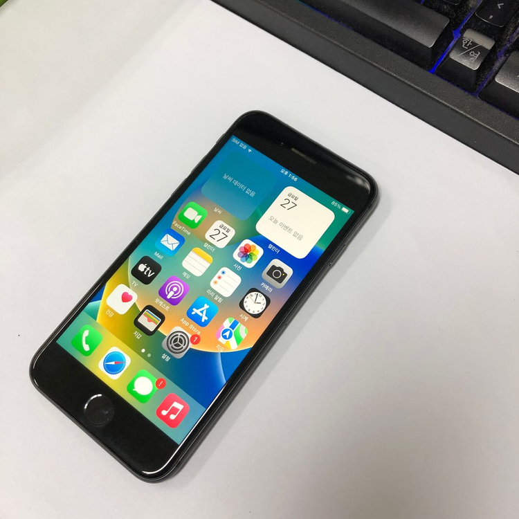 아이폰8 128GB 스그 중고폰 배터리100% (카메라무음) 인스타 사진폰 204063 이미지