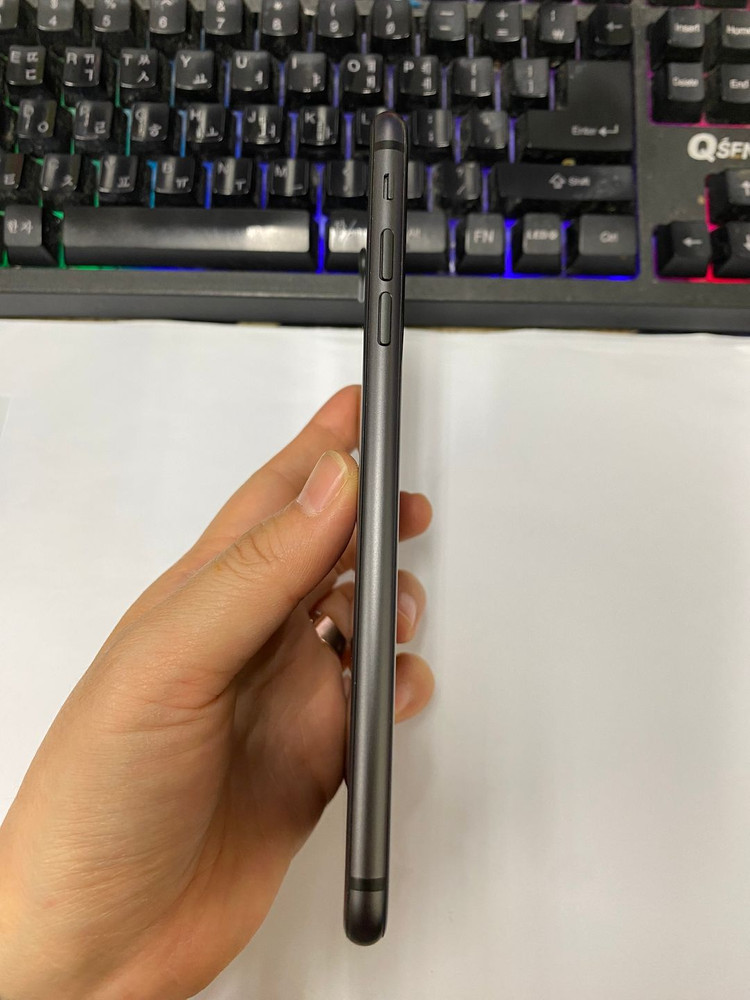 아이폰8플러스 8+ 스그 특SSS급 64GB 무잔상 배터리100% 레트로감성 사진폰 088486 이미지