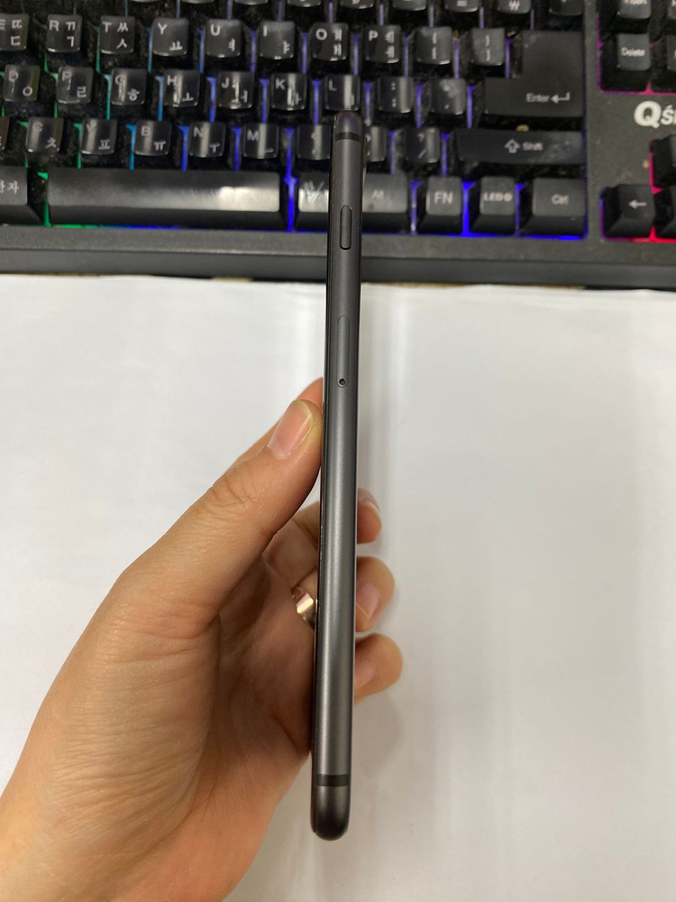 아이폰8플러스 8+ 스그 특SSS급 64GB 무잔상 배터리100% 레트로감성 사진폰 088486 이미지