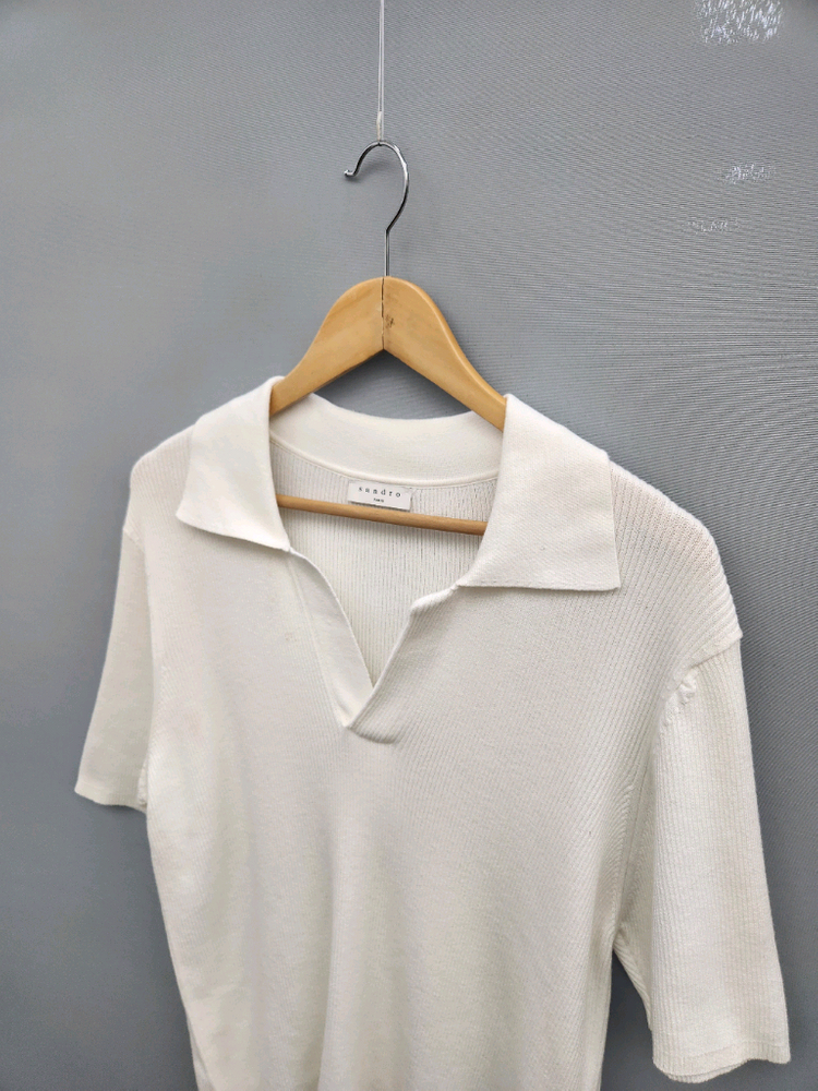 산드로 오픈카라 립 폴로 니트 티셔츠 이미지