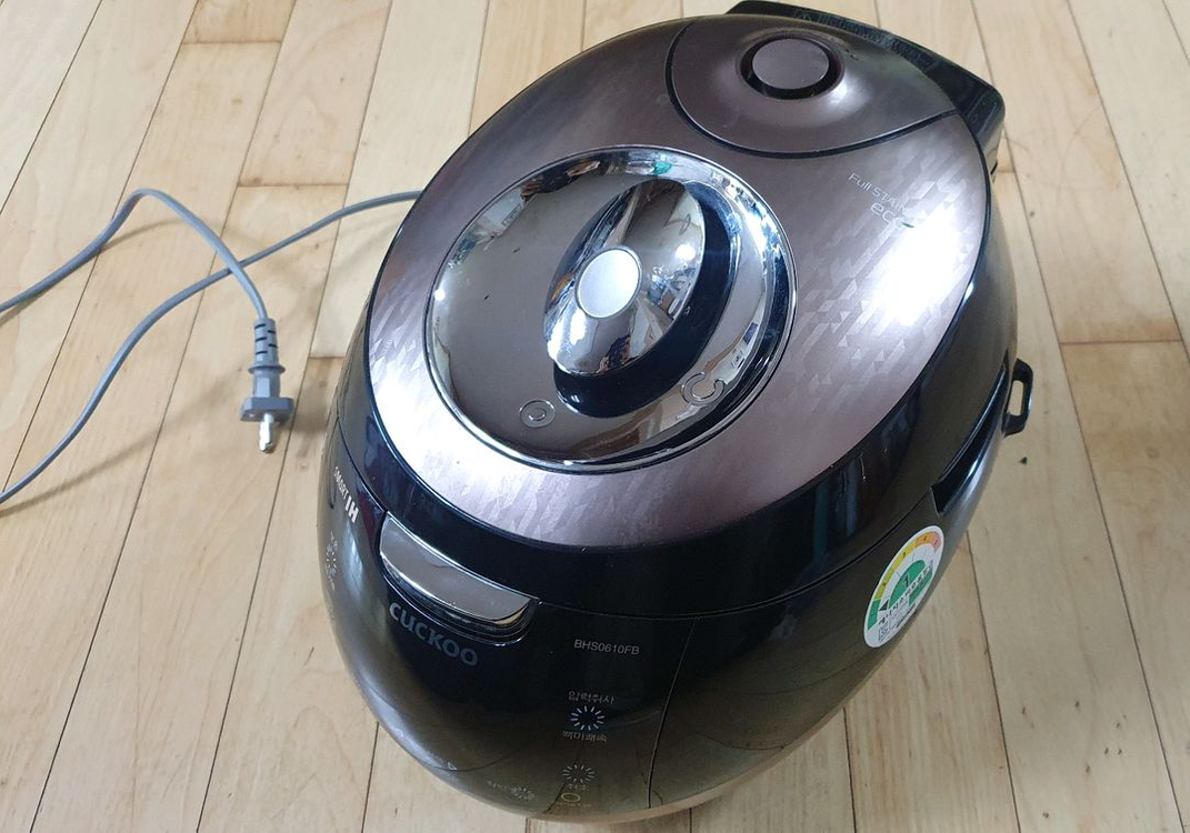 쿠쿠 6인용 IH압력밥솥 CRP-BHS0610FB 이미지