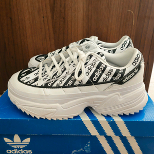 [새상품]21만원 240 245 255 아디다스 스니커즈 운동화 삼바 살로몬 나이키 보메로 아식스 젤카야노 뉴발란스 이미지