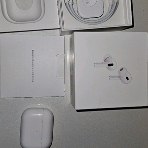 에어팟 2세대 프로 본체 풀박 팝니다 이미지