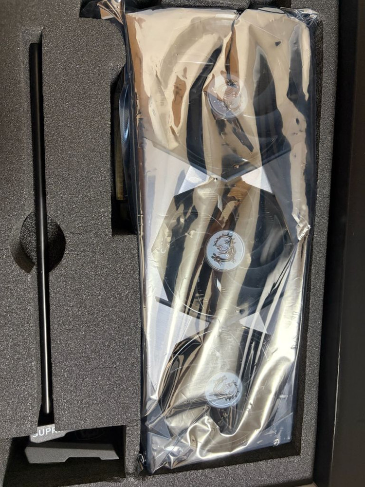 MSI RTX 3080 슈프림 X 그래픽카드 이미지