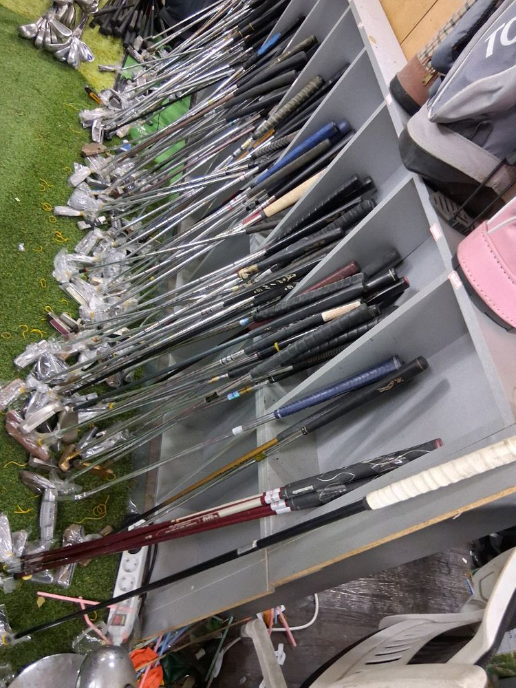 골프채 골라가세요 이미지