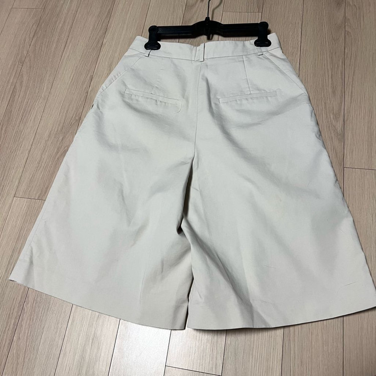 오르 ORR 버뮤다 포멀 팬츠 그레이지 반바지 핀턱 슬랙스 베이지 아이보리 이미지