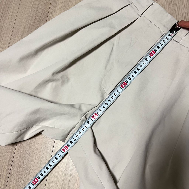 오르 ORR 버뮤다 포멀 팬츠 그레이지 반바지 핀턱 슬랙스 베이지 아이보리 이미지