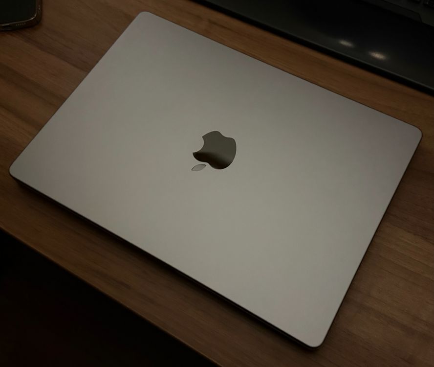 맥북 프로 M1 Pro 14 고급형 10코어 이미지