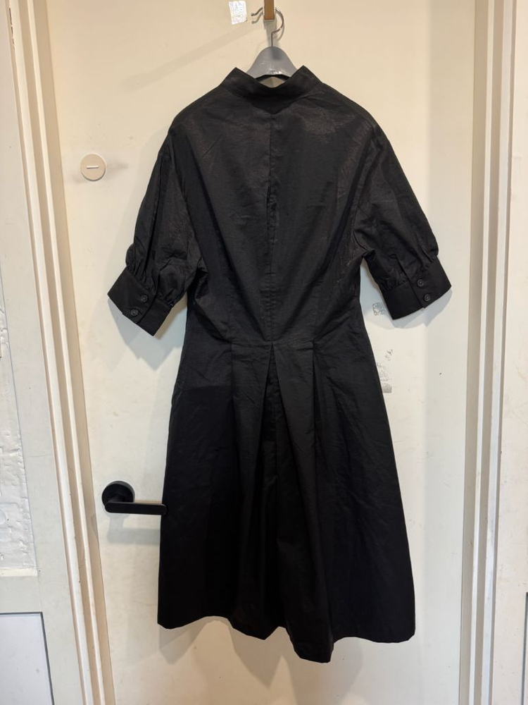 demere 드미어 볼륨 원피스 이미지