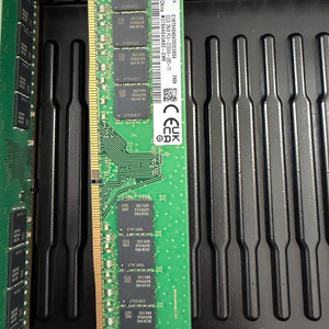 [미사용]삼성 DDR4 32GB PC4-3200AA-UB2-11 램 이미지