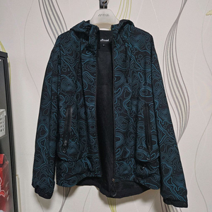 오프로드 런닝 바람막이 점퍼 이미지