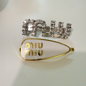 미우미우 미유미유 헤어핀 이미지