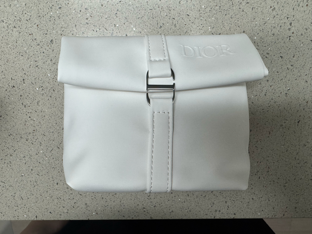 디올 스노우 화이트 화장품 파우치 이미지