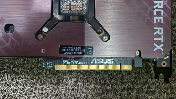 ASUS TUF RTX 3090 24GB 이미지