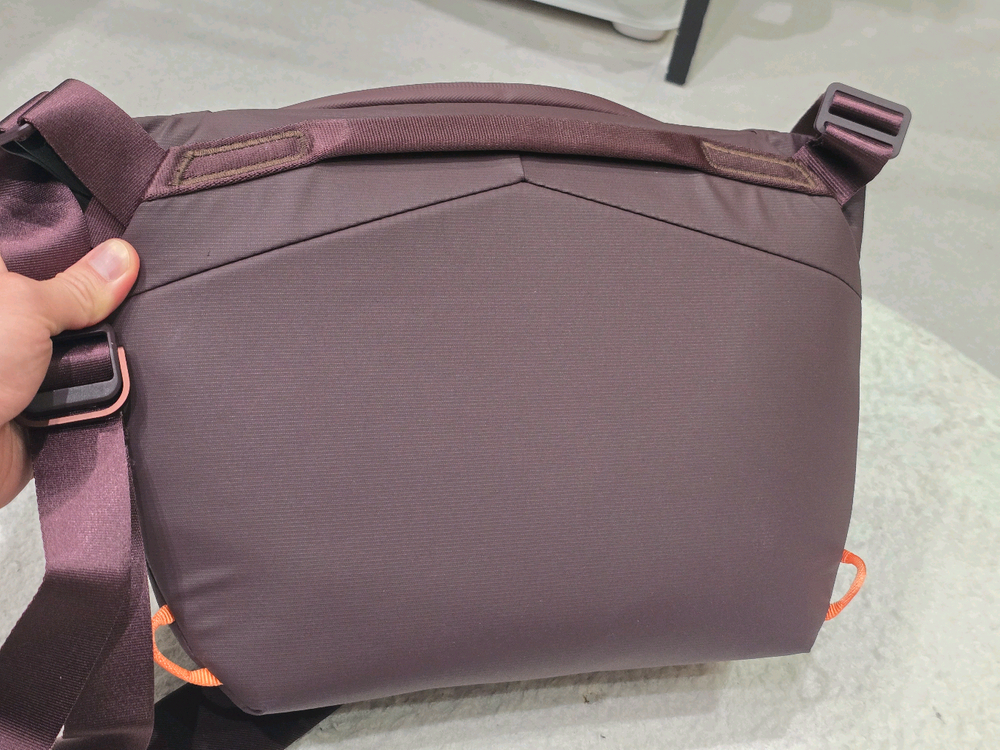 픽디자인 에브리데이 V2 슬링백 6L 이클립스 이미지