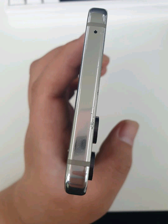 갤럭시 Z 플립5 실버 이미지