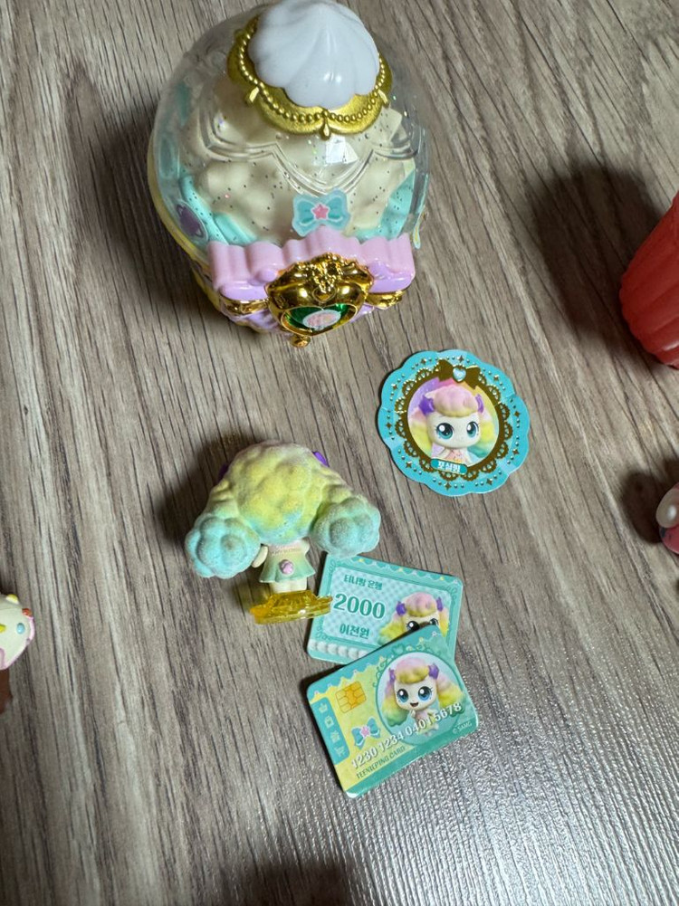 새콤달콤 캐치티니핑 컵케이크 피규어 개당 이미지