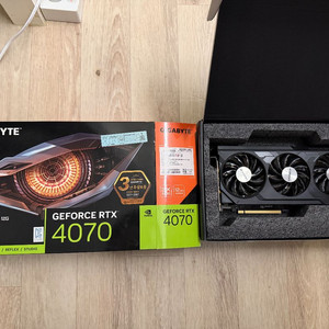기가바이트 RTX 4070 이미지