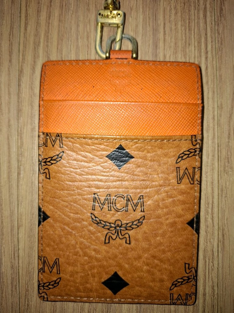 MCM 카드지갑 목걸이 정품 이미지