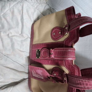 크로코다일 패턴 핸드백 빈폴 이미지