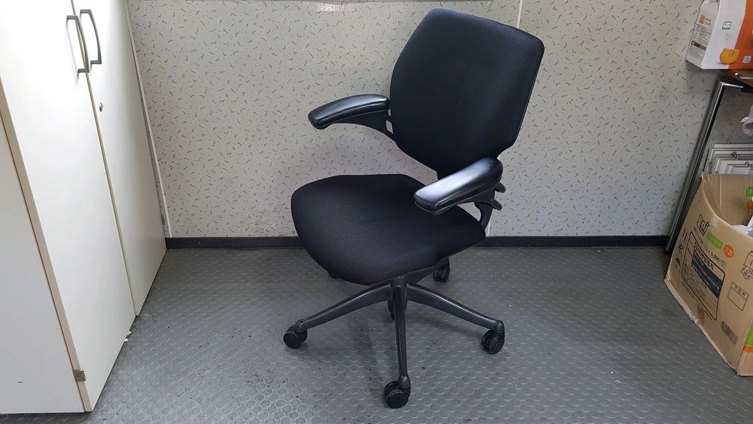 명품의자 humanscale(휴먼스케일)의Freedomtask의자 이미지