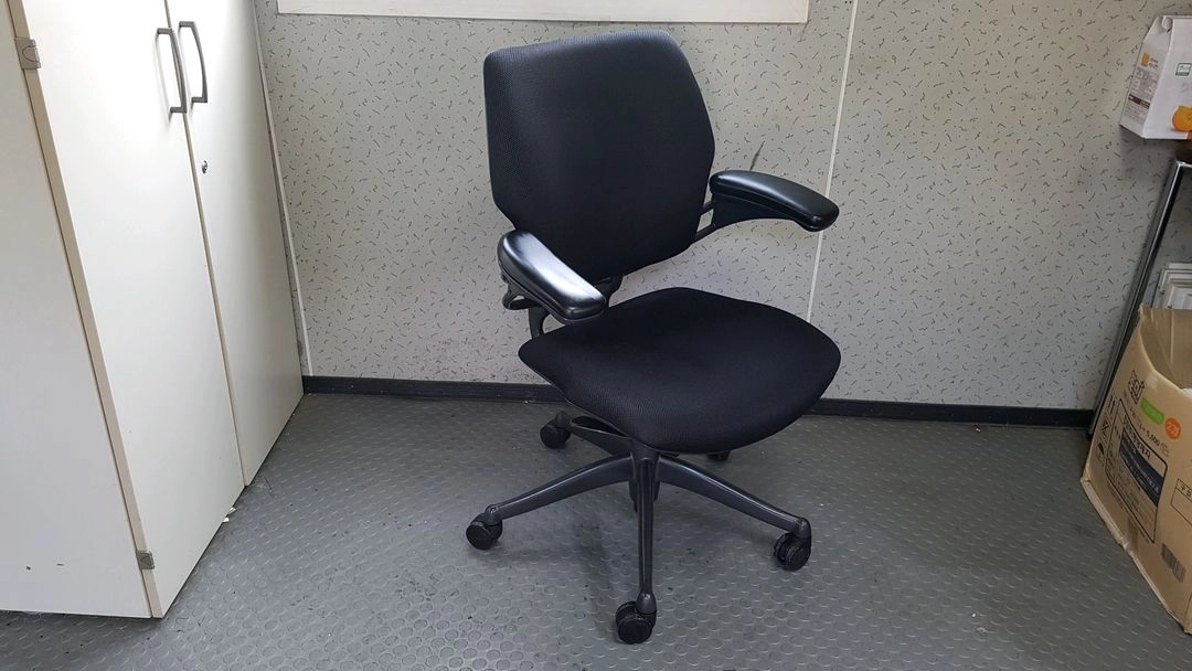 명품의자 humanscale(휴먼스케일)의Freedomtask의자 이미지