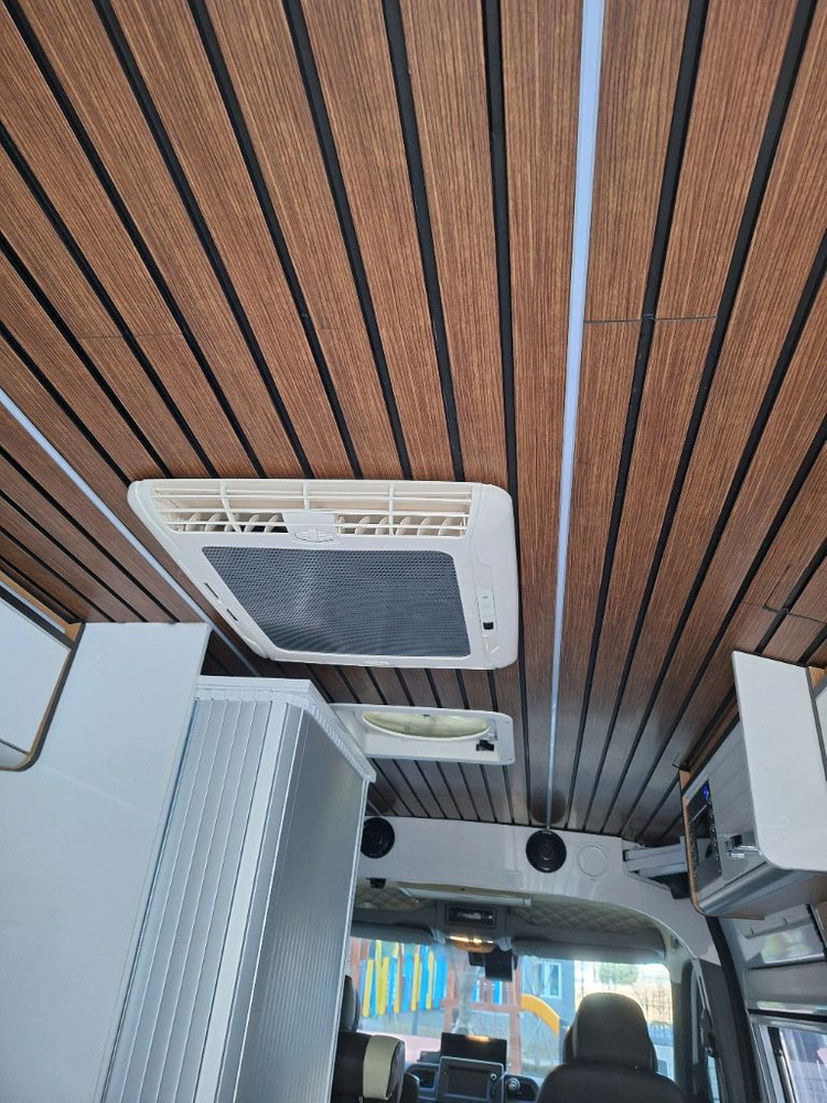 르노마스터 캠핑카 이미지