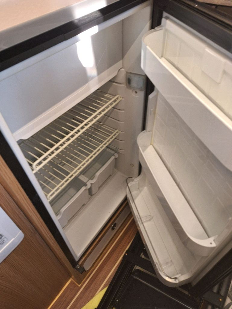 르노마스터 캠핑카 이미지