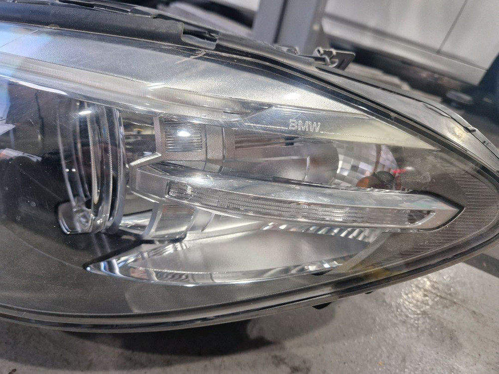 bmw 5시리즈 f10 LCI 운전석 라이트앗세이 팝니다 이미지