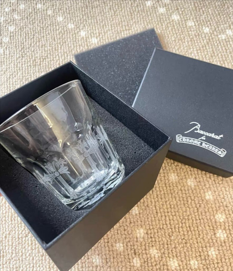 크롬하츠x바카라 크리스탈 유리잔 이미지