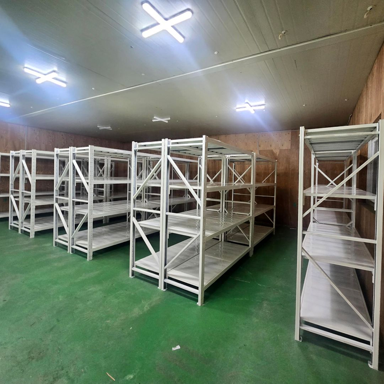 농가 창고 공장용 철제랙 철제선반 중량랙 세계최저가 고릴라랙 중량앵글 이미지