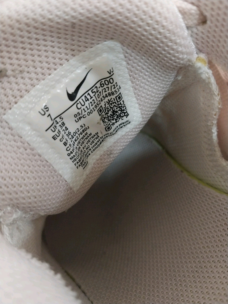 여성 나이키 에어맥스 볼트 운동화 (240) 이미지