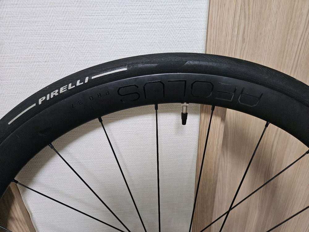 본트래거 에올루스 프로 37 pro37 카본휠 로드자전거 그래블 상급휠 카본휠셋 트렉 파스포츠 엘리트 이미지