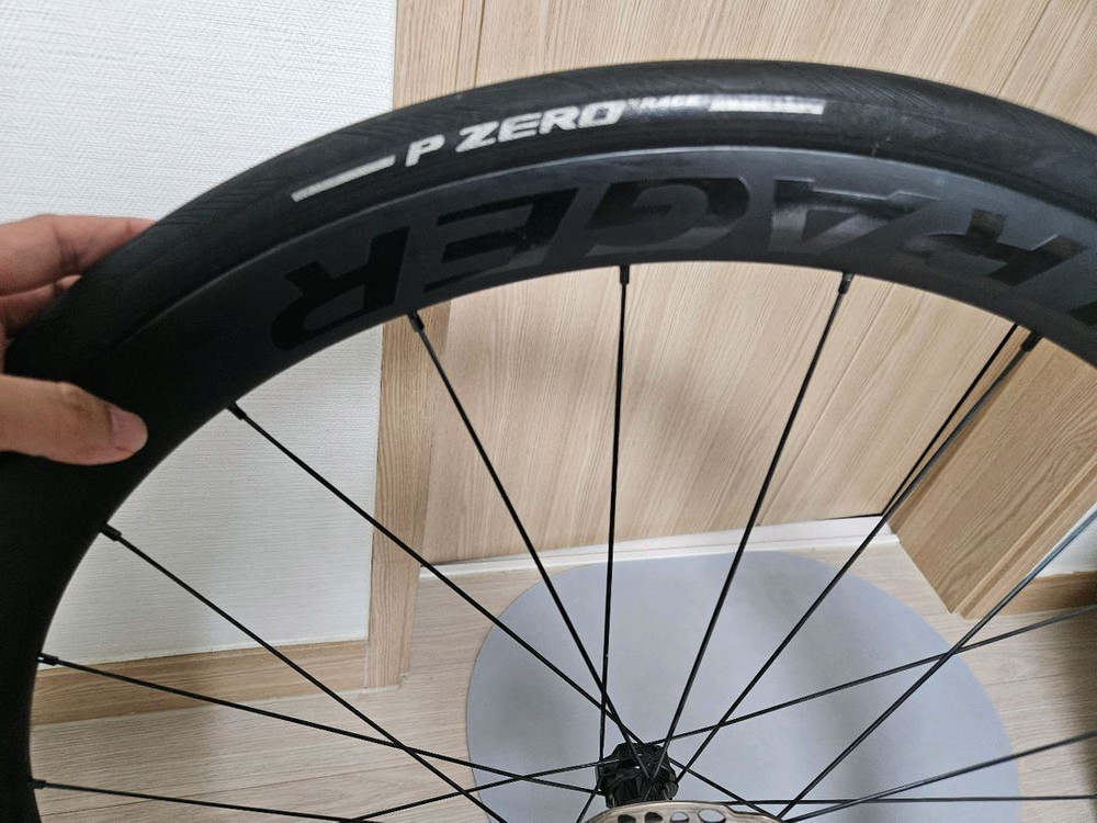 본트래거 에올루스 프로 37 pro37 카본휠 로드자전거 그래블 상급휠 카본휠셋 트렉 파스포츠 엘리트 이미지