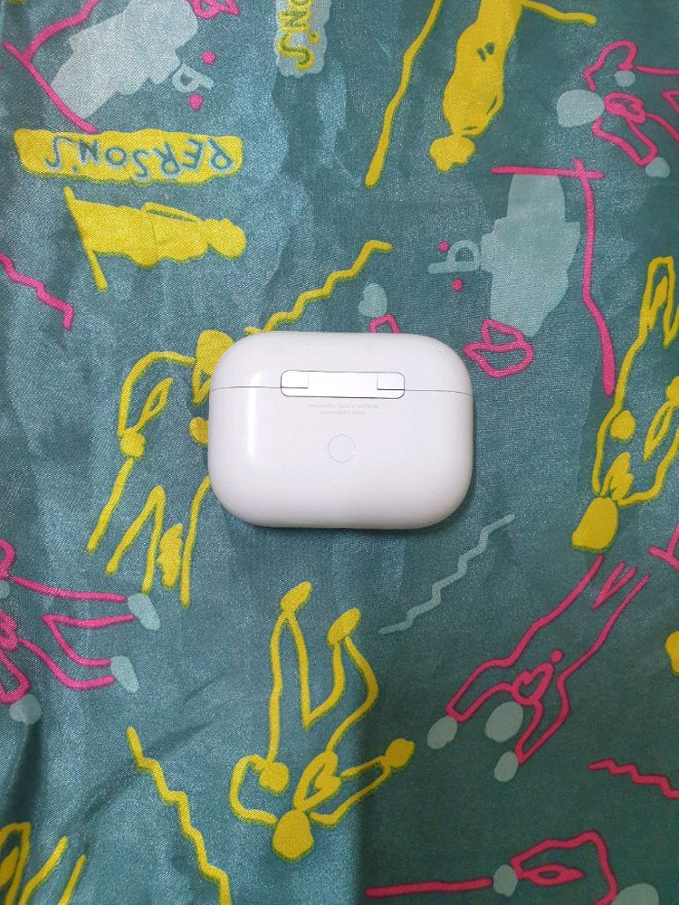 에어팟 프로 1세대 이미지