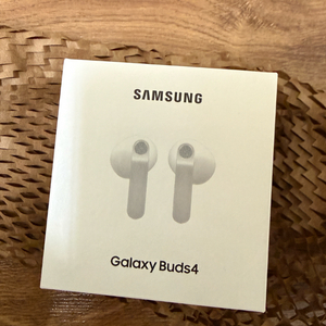 삼성 갤럭시 버즈4 미개봉 새상품 이미지