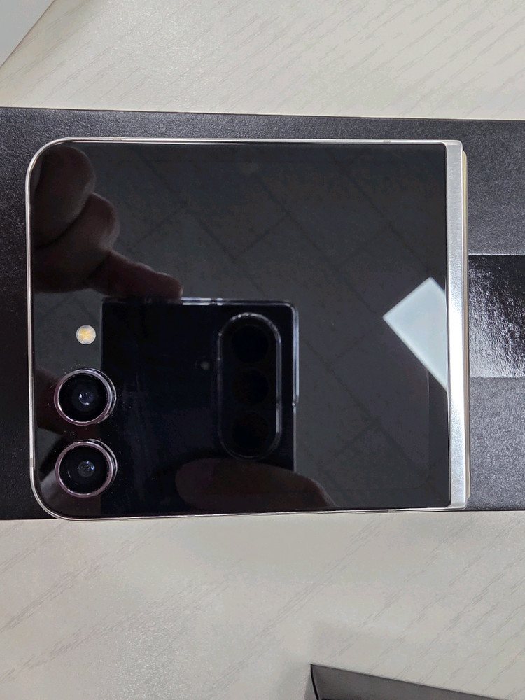 kt정상해지 갤럭시 Z 플립5 512GB 크림색 이미지