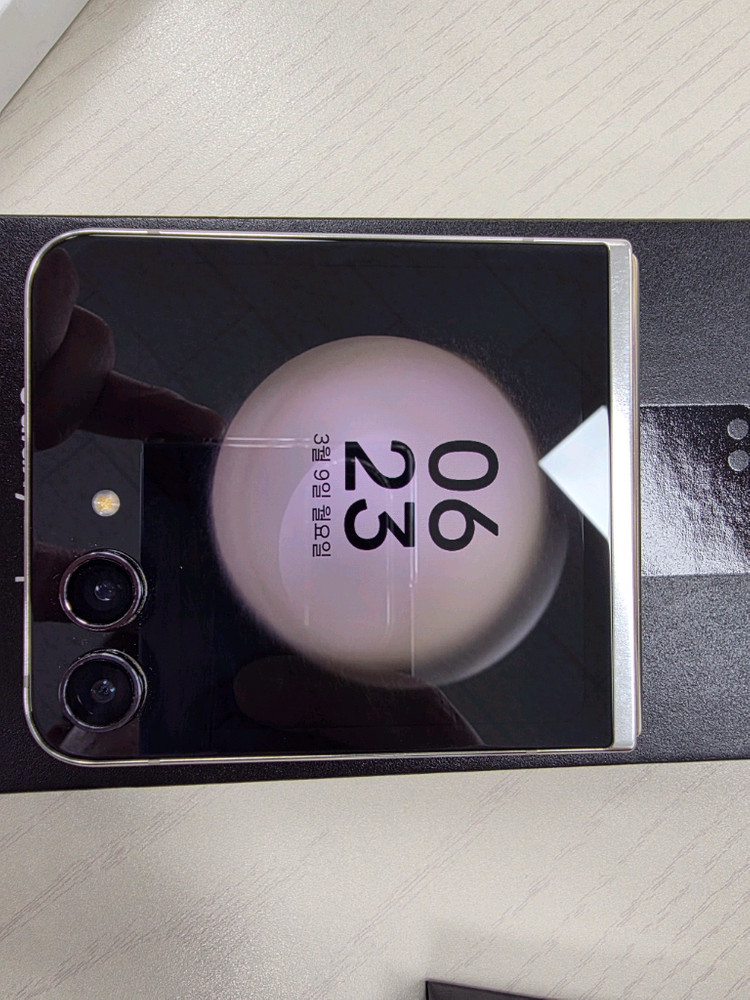 kt정상해지 갤럭시 Z 플립5 512GB 크림색 이미지