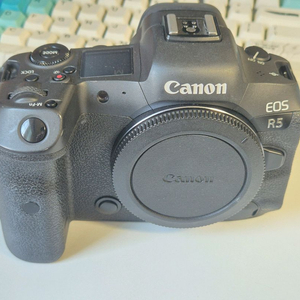 캐논 R5 미러리스 카메라